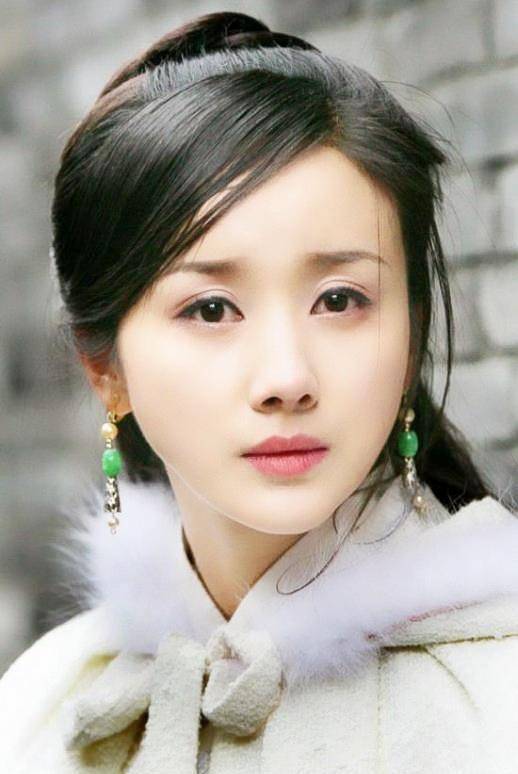 张檬整容前后对比_娱乐圈没整过容的明星_整容毁掉事业的女明星