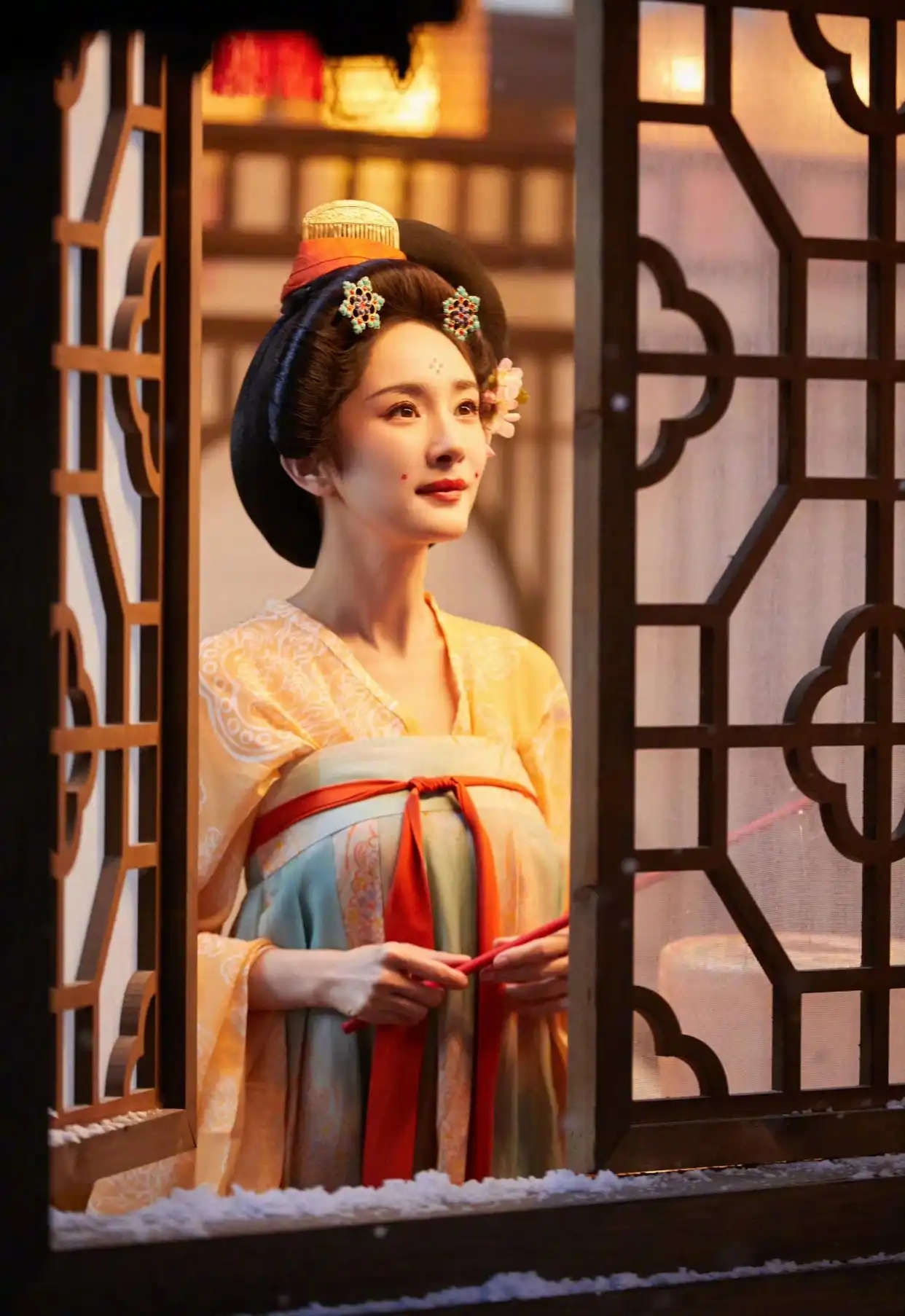 杨幂参演张艺谋电影_娱乐圈小说有杨幂_杨幂演技提升