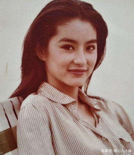 方脸女明星抗老_国字脸女明星美_鹅蛋脸女明星