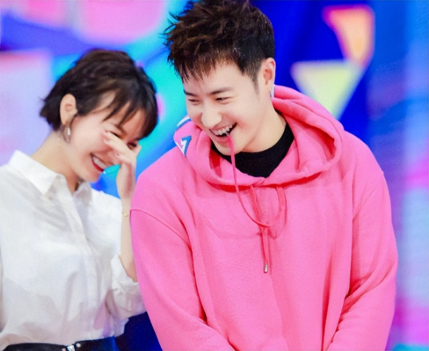 吴昕娱乐圈小说_吴昕 主持人生涯 节目转型