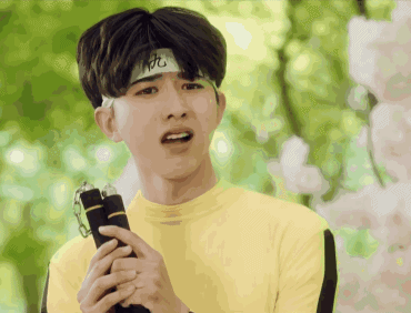 蔡徐坤篮球视频 直男圈对蔡徐坤的看法 玩家追星与明星粉丝消费行为对比_明星打篮球的黑料有哪些软件,