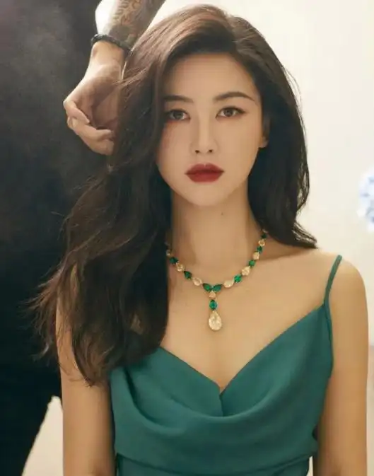 景甜郭晶晶刘亦菲朱珠许晴陈红_天生富贵相女星_旺夫面相的女明星